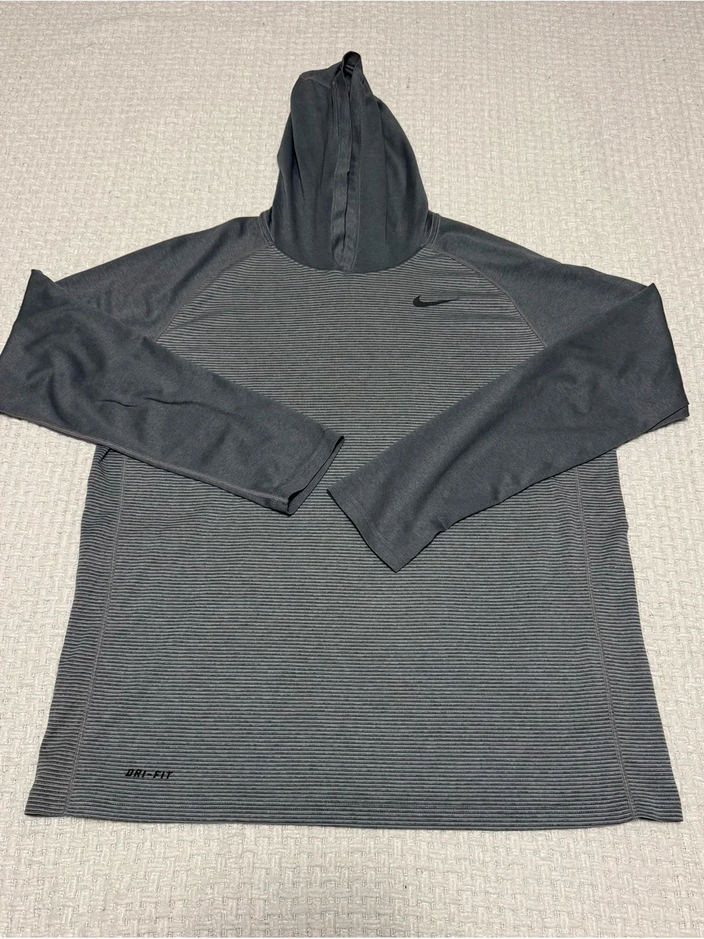 Nike Dri-Fit hooded long sleeve men’s large, grey.